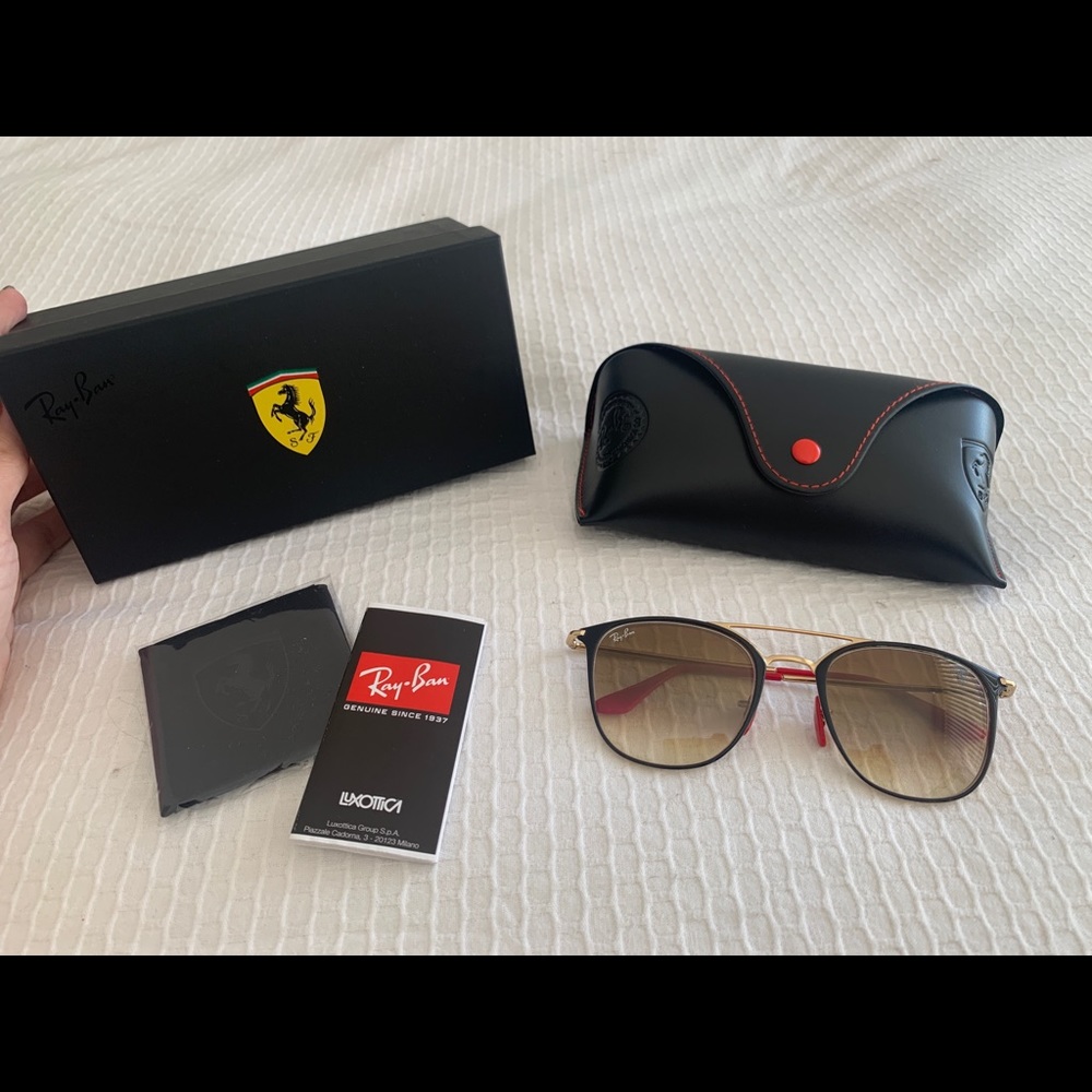 Ray-Ban FERRARI COLLECTION Sunglasses